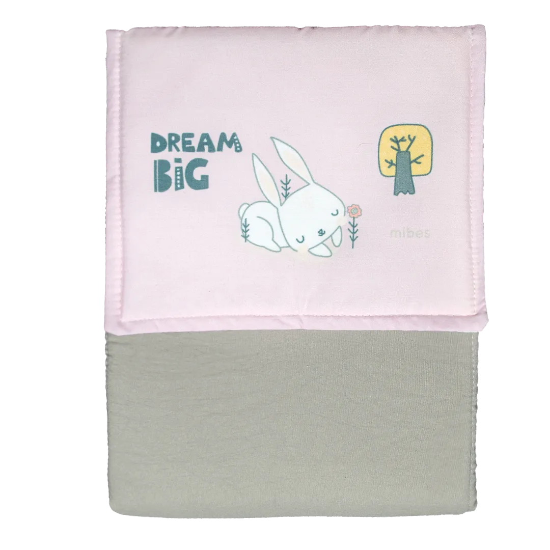 1018432 - Cambiador con cabecita cuadrada, sublimado "Dream Big".